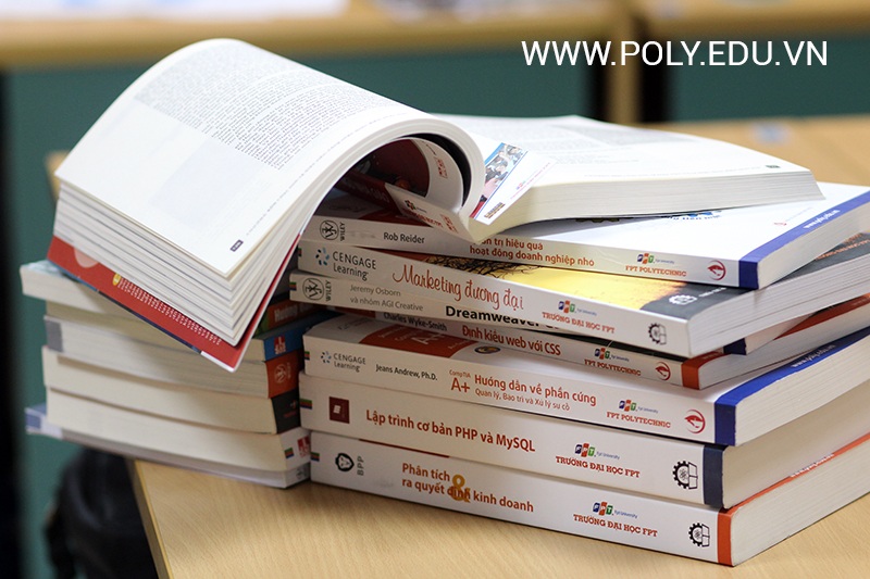 Tư vấn hướng nghiệp: Ảo tưởng bằng cấp cản trở kỹ năng thực hành